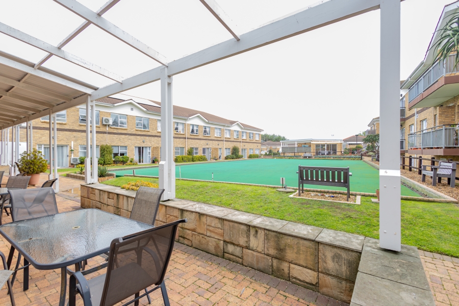 2 Bedroom Property for Sale in Welgelegen Western Cape